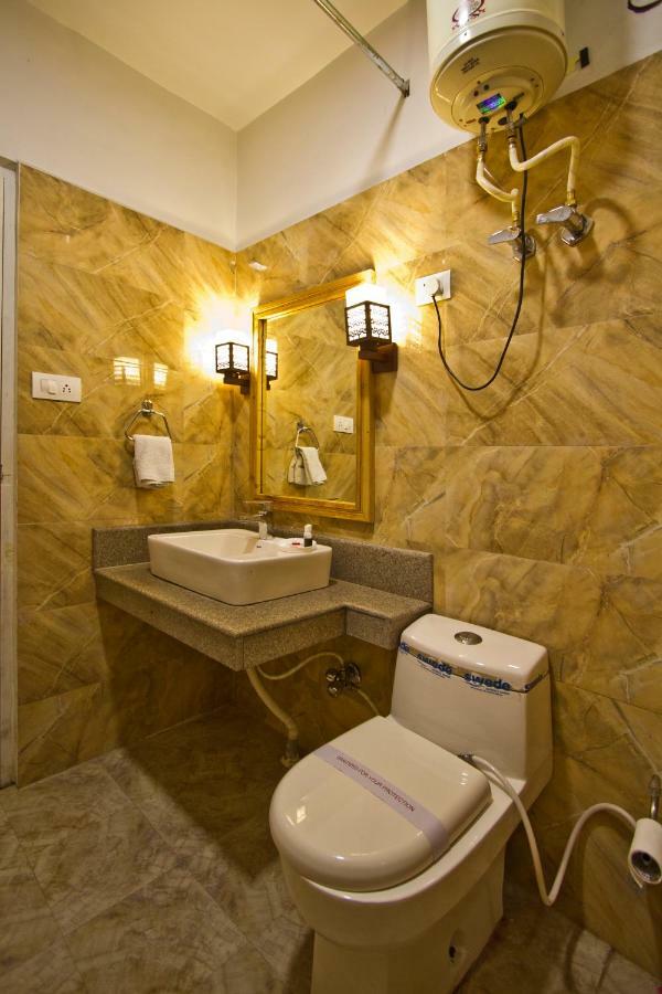 Holiday Bnb Manali מראה חיצוני תמונה